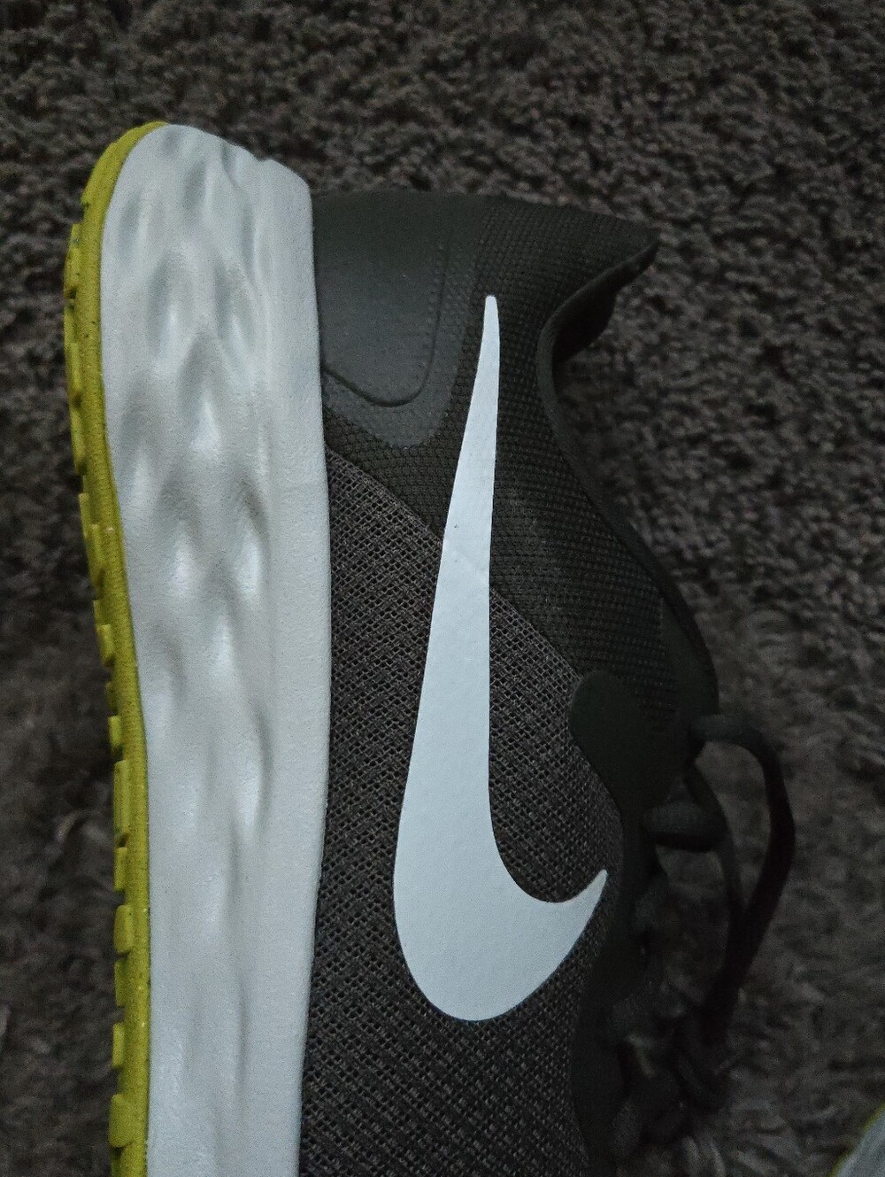 Nike Revolution 6 NN M3n Size 14 Green And White Running Shoe 1026 - Picture 3 of 8